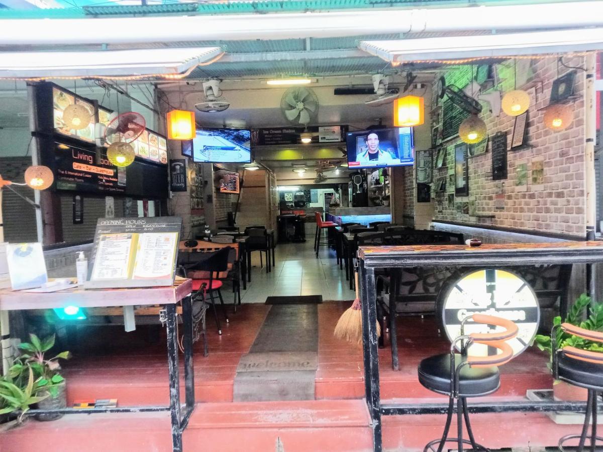 Living Room Guesthouse & Cafe Bar Karon Dış mekan fotoğraf